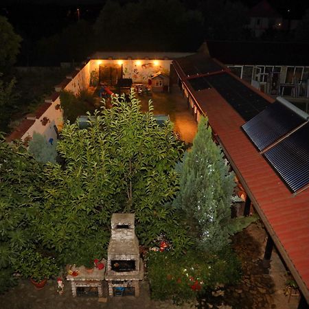 Pensiunea Giovani Târgu Jiu Extérieur photo