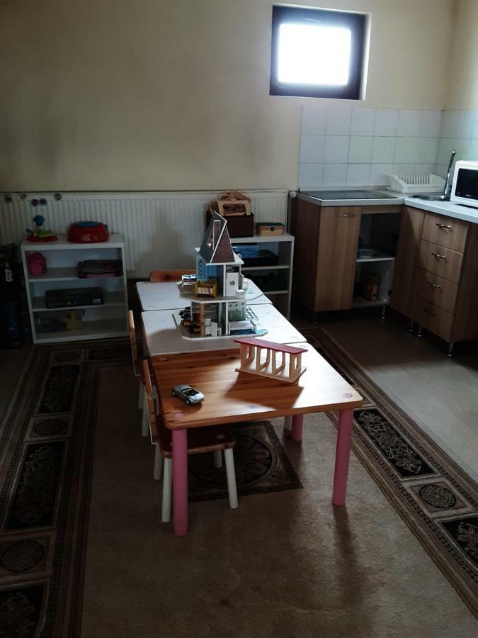 Pensiunea Giovani Târgu Jiu Extérieur photo